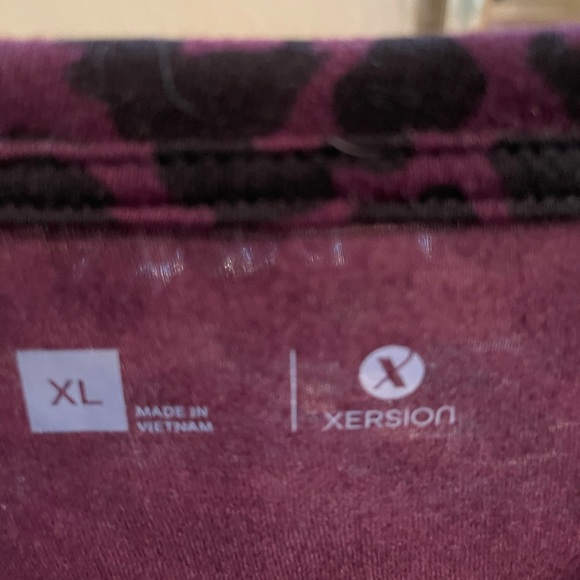 Xersion shirt - Picture 2 of 3